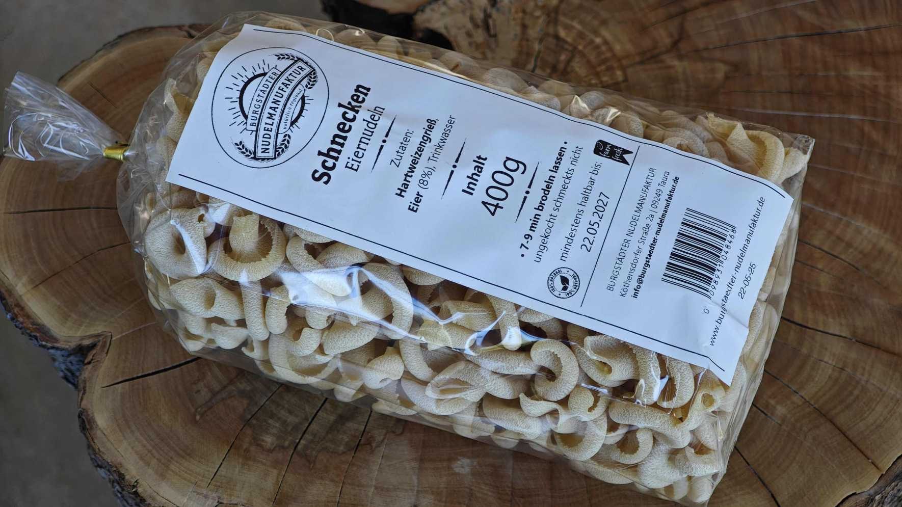 Pasta in Form des Ostblockpfuscher-Logos in Verpackung